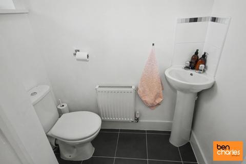 undefined, Shrove Pass, Gateshead, Tyne and Wear, NE8