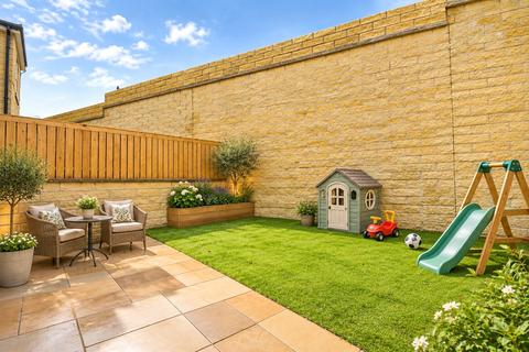 3 bedroom townhouse for sale, Leek Road, Buxton, Derbyshire, SK17