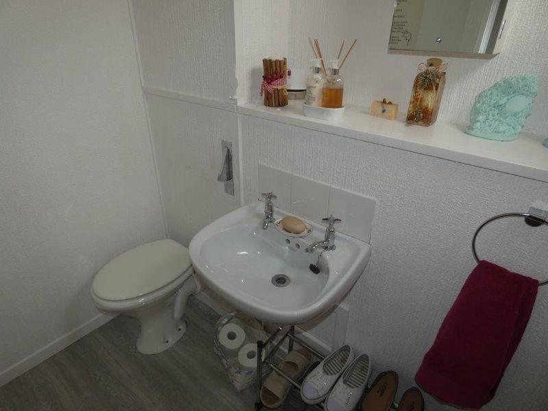 House in Killingworth - More