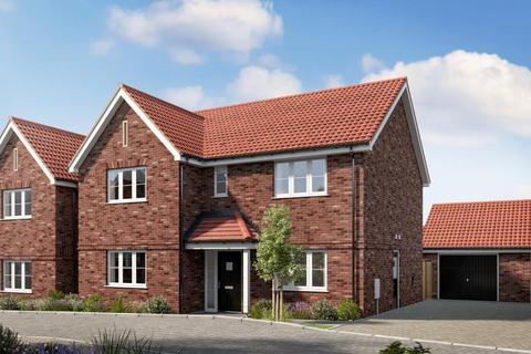 4 bedroom detached house for sale, at Abbotts Chase, Stapleford Abbotts RM4