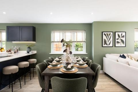 4 bedroom detached house for sale, at Abbotts Chase, Stapleford Abbotts RM4