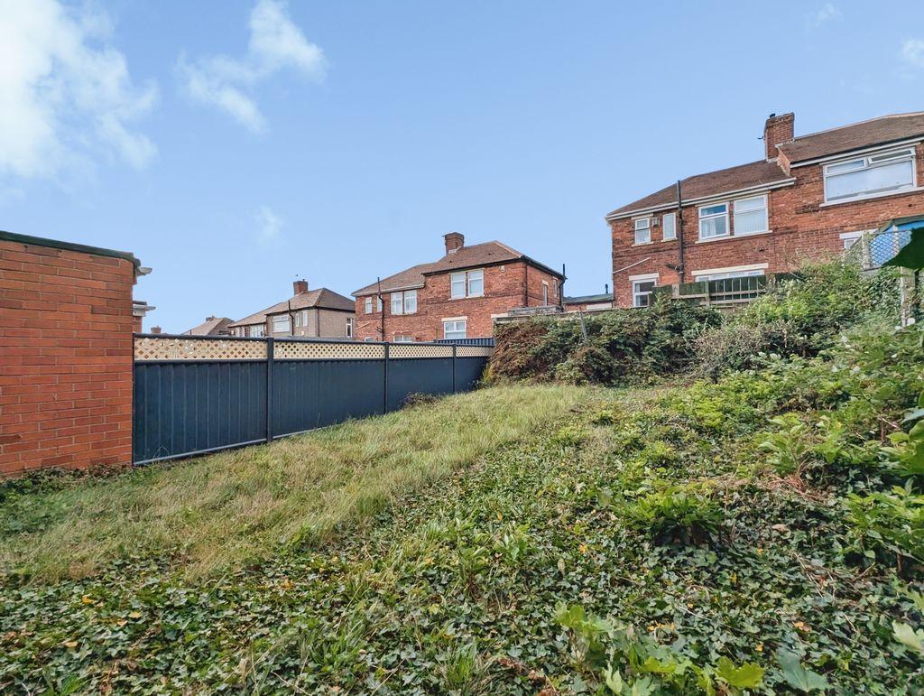 House in Newcastle Upon Tyne - View 2