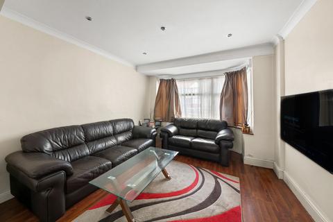 3 bedroom semi-detached house for sale, Currey Road, Greenford