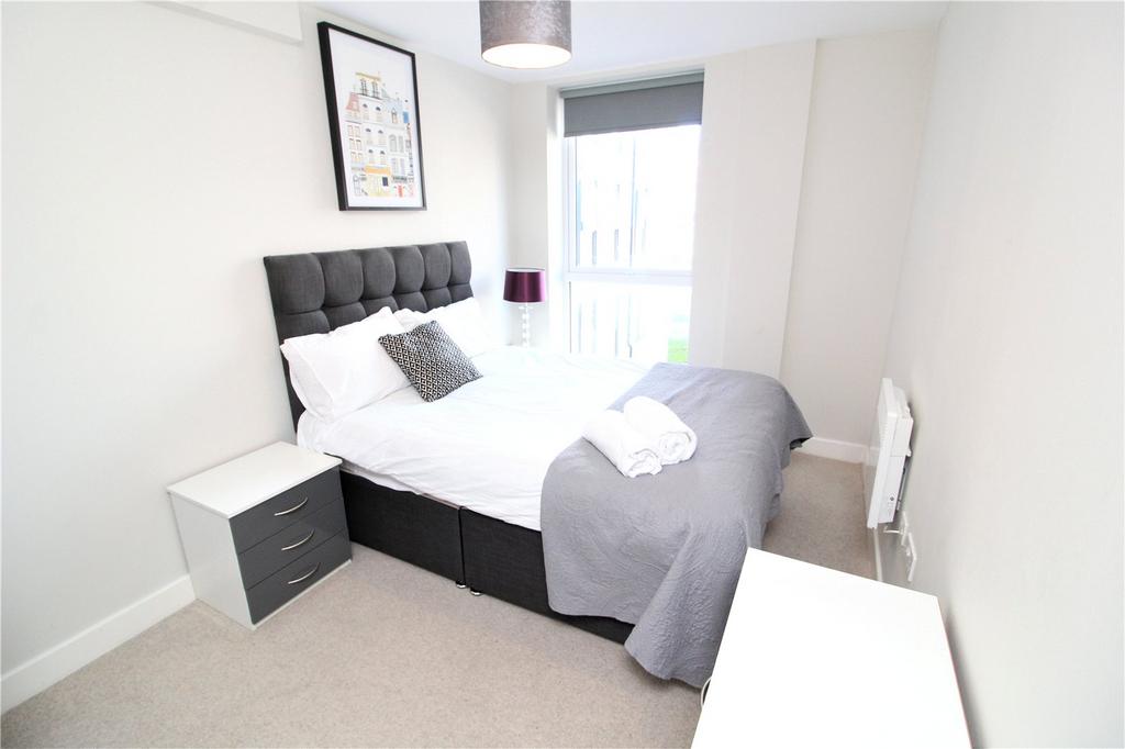 Apartment in Salford, Greater Manchester - View 2