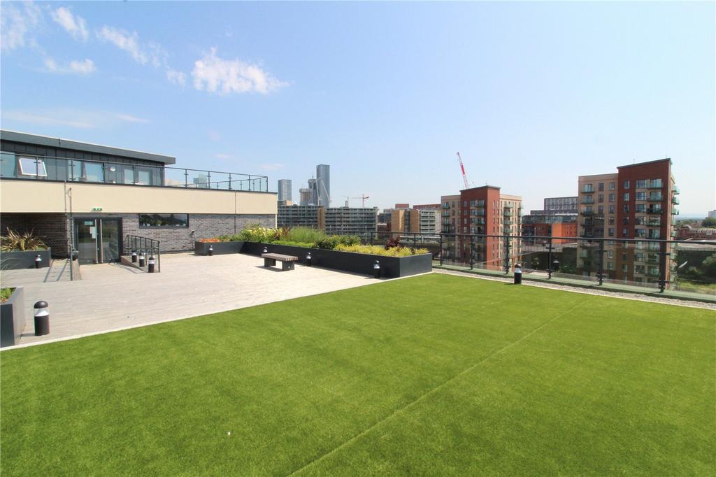 Apartment in Salford, Greater Manchester - View 5