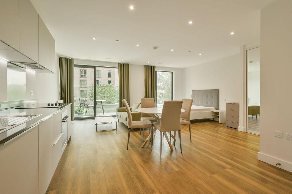 Apartment in Brentford - View 3