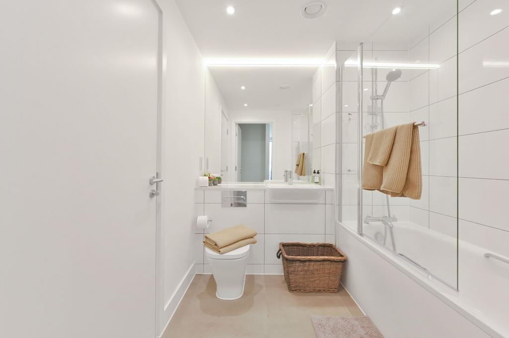 Apartment in Brentford - View 5
