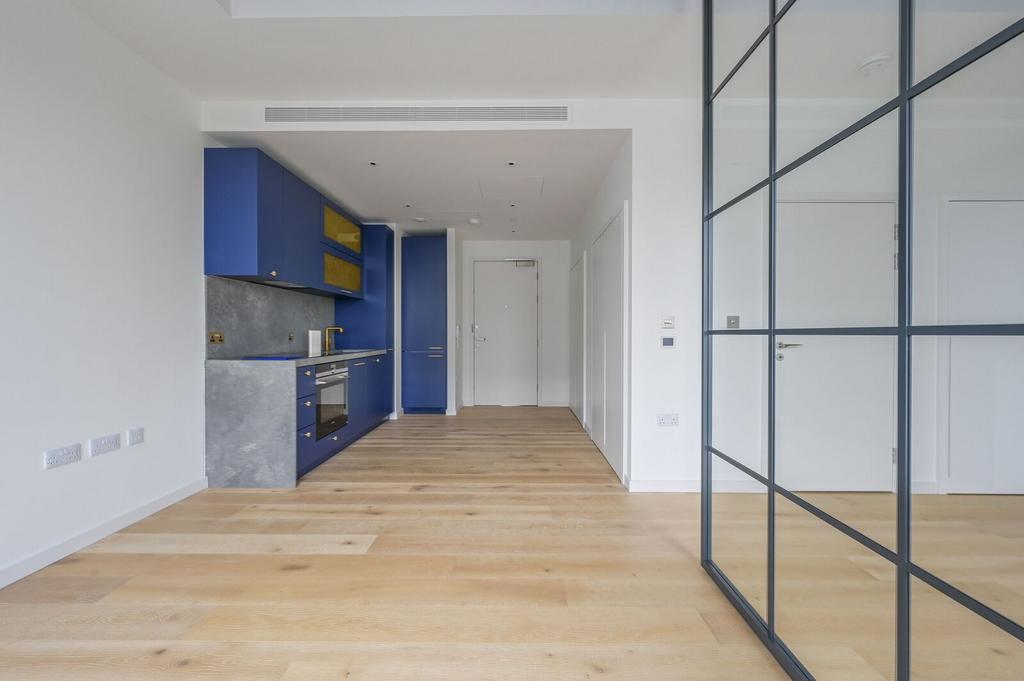 Apartment in London - More