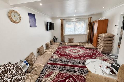 3 bedroom terraced house for sale, Ivychurch Crescent, Netherhall