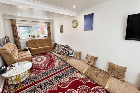 3 bedroom terraced house for sale, Ivychurch Crescent, Netherhall