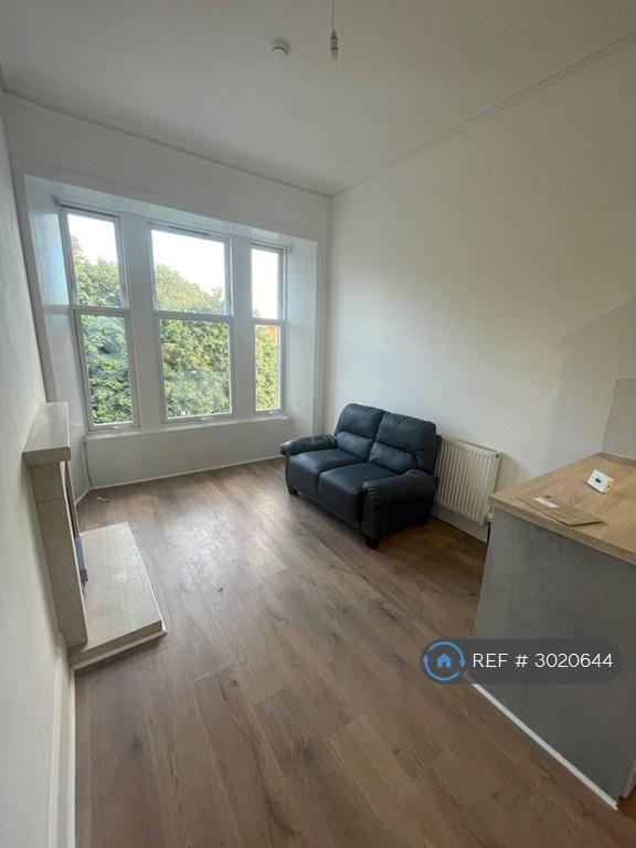 Apartment in Glasgow - View 2