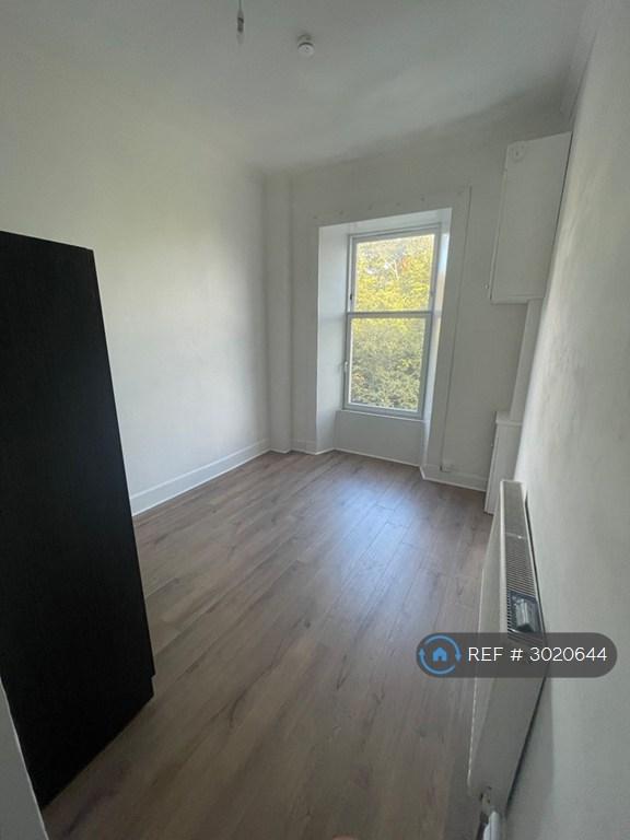 Apartment in Glasgow - View 3