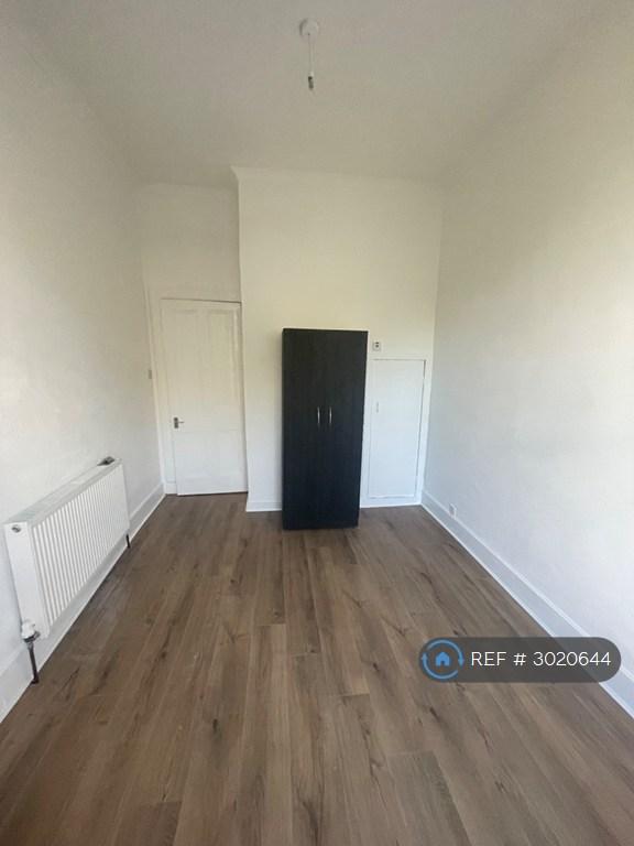 Apartment in Glasgow - View 4