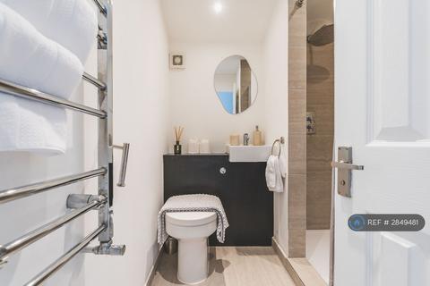 undefined, Nutfield Road, London, E15