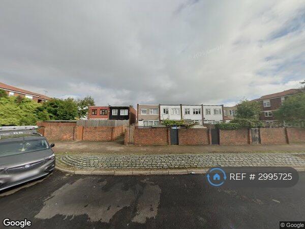 House in Chigwell - View 2