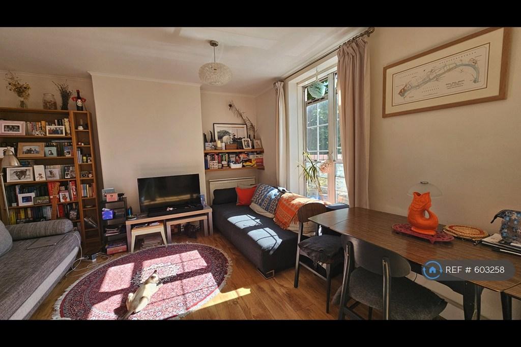 Apartment in London - View 4