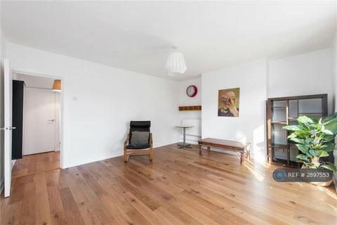 3 bedroom flat to rent, Wenlock Court, London, N1