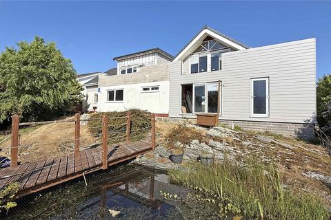 4 bedroom detached house for sale, Penrhyn Geiriol, Trearddur Bay, Holyhead, Isle of Anglesey, LL65
