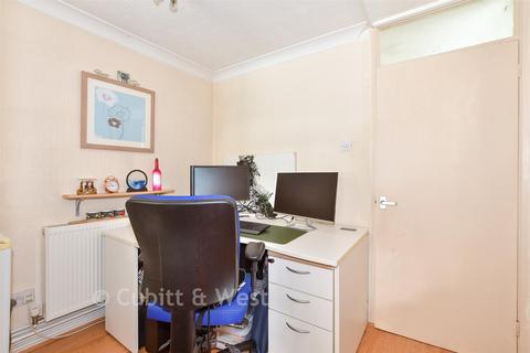 1 bedroom ground floor maisonette for sale, Cedar Way, Haywards Heath RH16