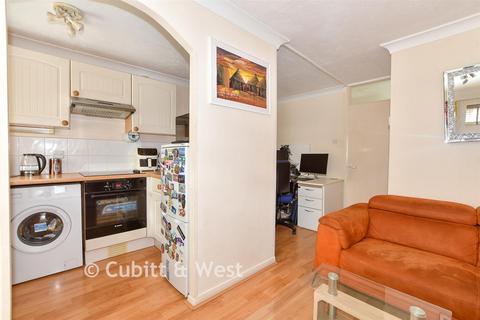 1 bedroom ground floor maisonette for sale, Cedar Way, Haywards Heath RH16