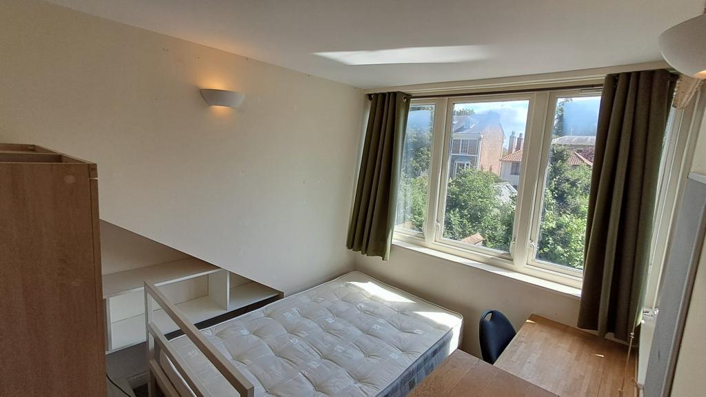 House in York - View 5