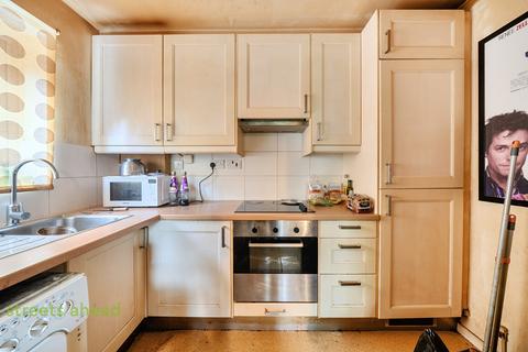 2 bedroom apartment for sale, Crystal Palace Parade, London, SE19