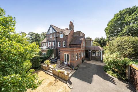 4 bedroom semi-detached house for sale, Gordon Avenue, Stanmore