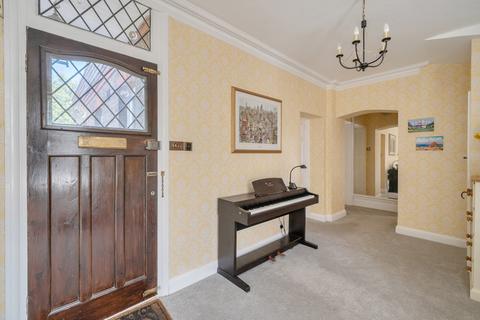 4 bedroom semi-detached house for sale, Gordon Avenue, Stanmore