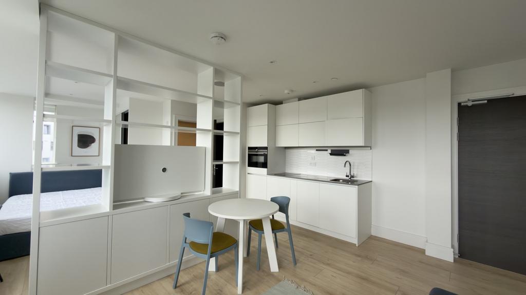Apartment in Wembley - View 2