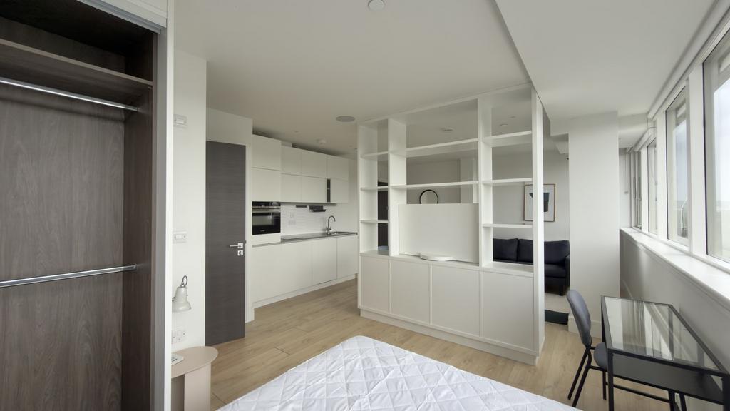 Apartment in Wembley - View 3