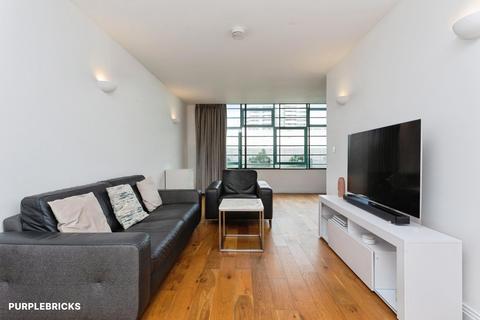 Studio for sale, Western Avenue, Greenford, UB6
