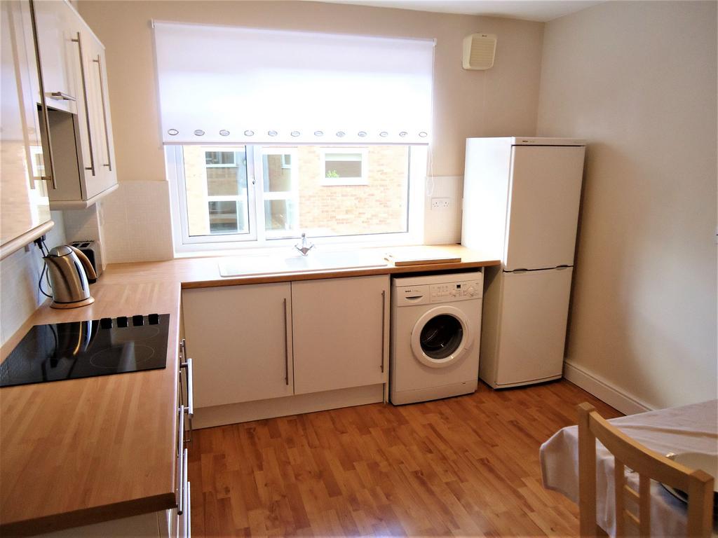 Apartment in Leicester, Knighton - View 5