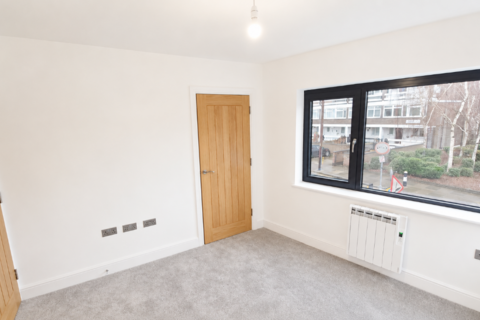4 bedroom terraced house to rent, Burgress Street ,Tower Hamlets