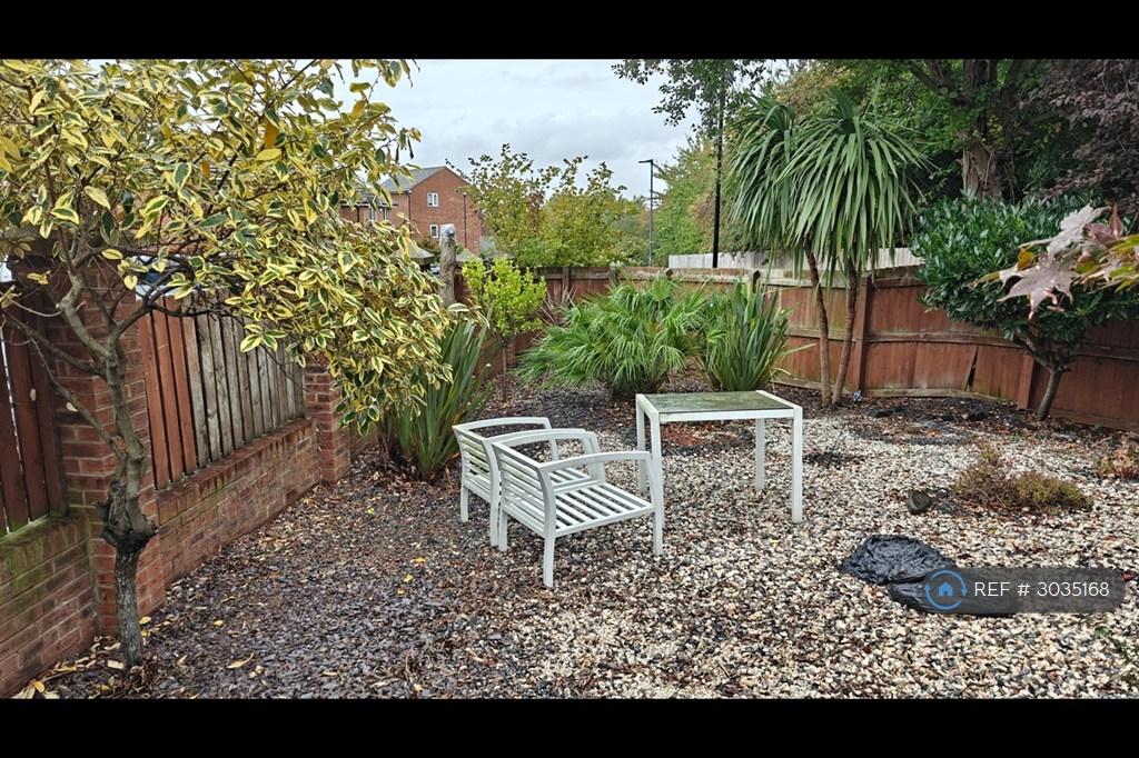 House in Sheffield, South Yorkshire - View 5