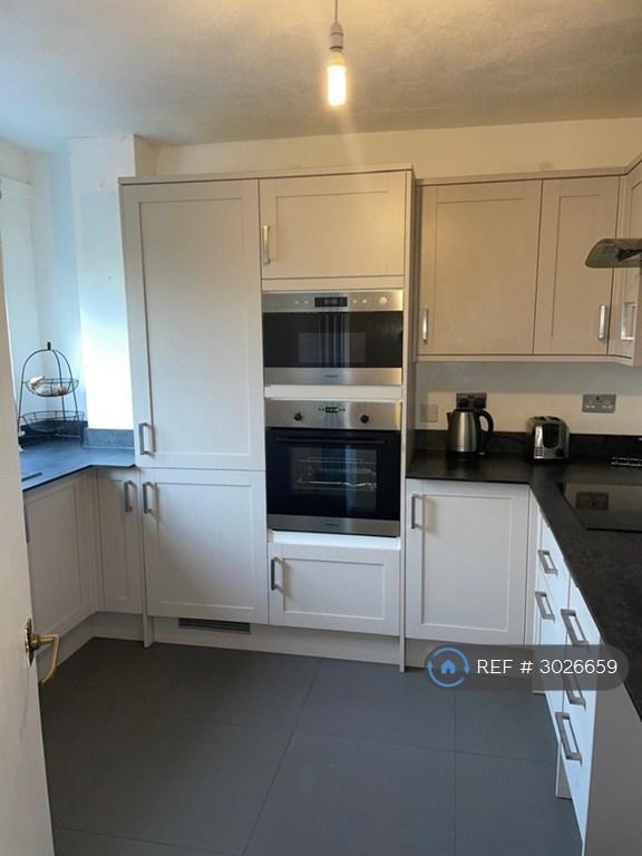 Apartment in London - View 2