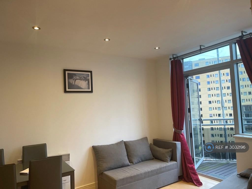 Apartment in London - View 4