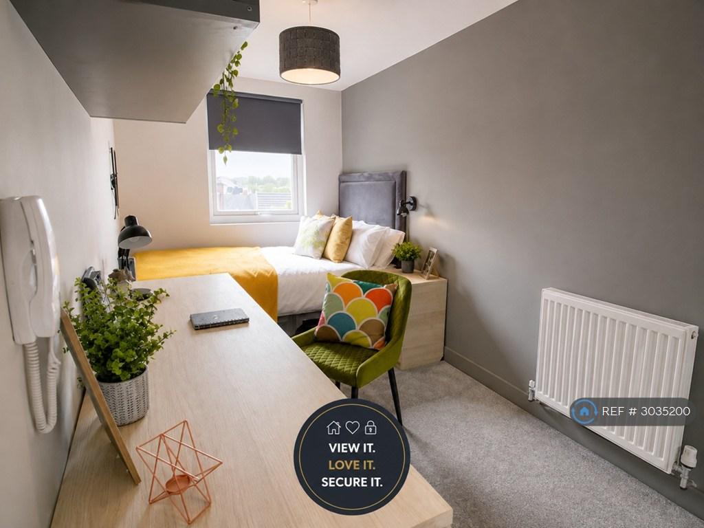 House in Leicester, City of Leicester - View 2