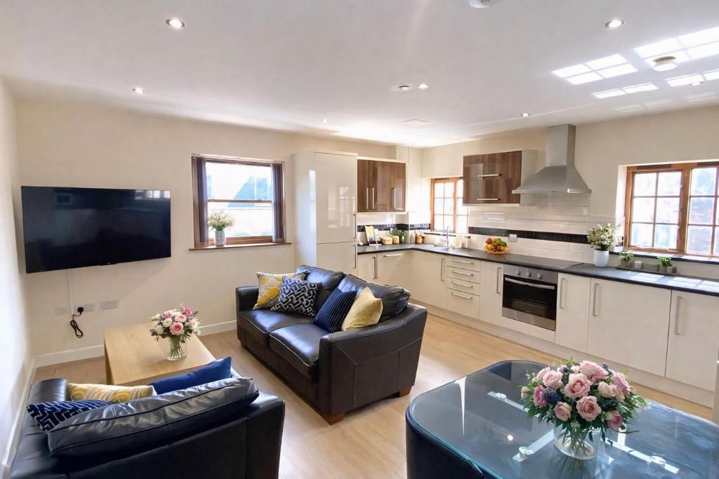 Apartment in Sheffield - View 2