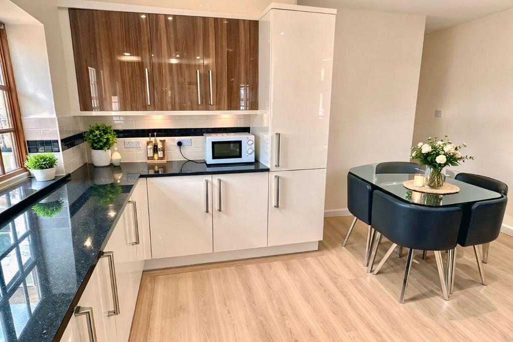 Apartment in Sheffield - View 5