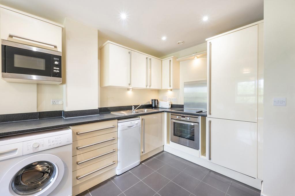Apartment in London - View 3