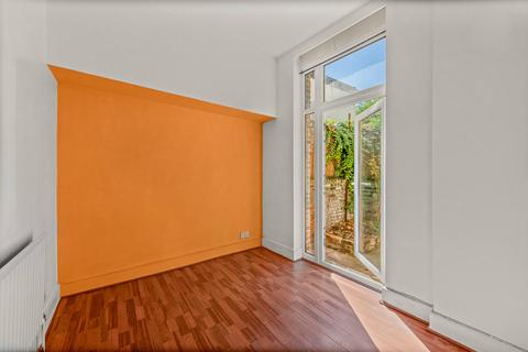 4 bedroom terraced house for sale, St. Thomas's Road, Finsbury Park, London, N4