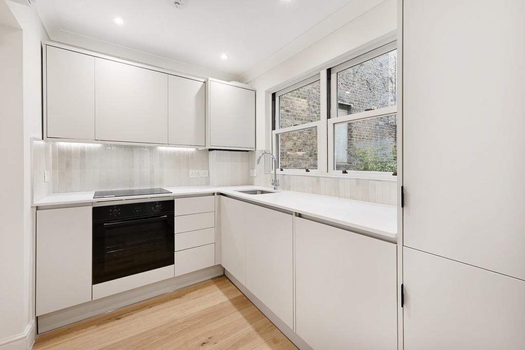 Apartment in London - View 2