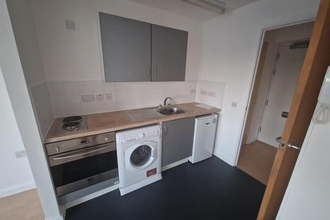 Studio to rent, Birch Court, Welwyn Garden City AL7