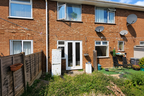 2 bedroom maisonette for sale, Blenheim Close, Greenford, UB6