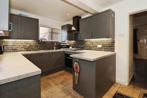 2 bedroom end of terrace house for sale, Hardwicke, Bristol, BS37