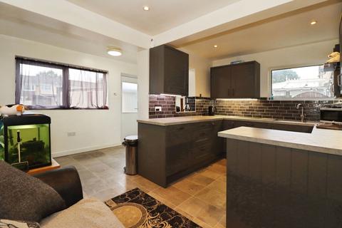 2 bedroom end of terrace house for sale, Hardwicke, Bristol, BS37