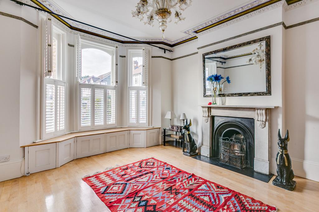 House in London - View 3