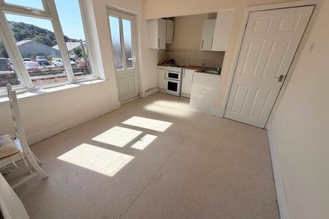 2 bedroom semi-detached house to rent, Market street Belper