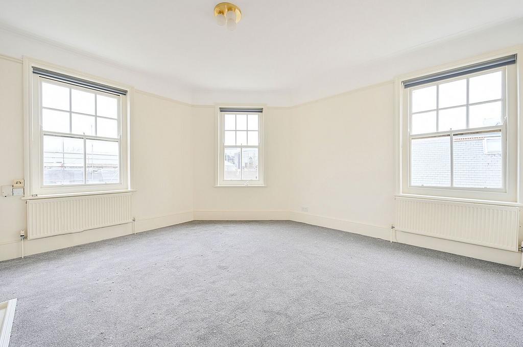 Apartment in London - More