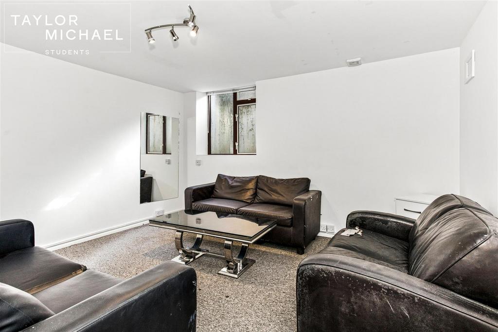 House in Brighton - View 4
